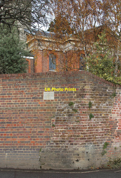 Photo 6"x4" St Mary, Church Street, Twickenham - Church wall Twickenham c2012