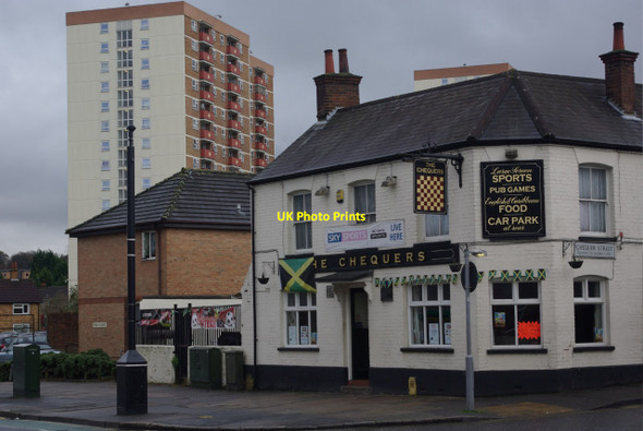 Photo 6"x4" The Chequers, Luton Luton\/TL0921 c2012