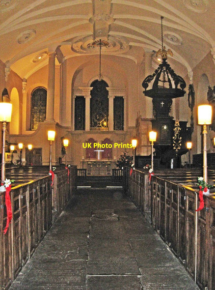 Photo 6"x4" Interior of St. Swithun's Church (1) - looking towards the altar, Church Street, Worcester Worcester c2012