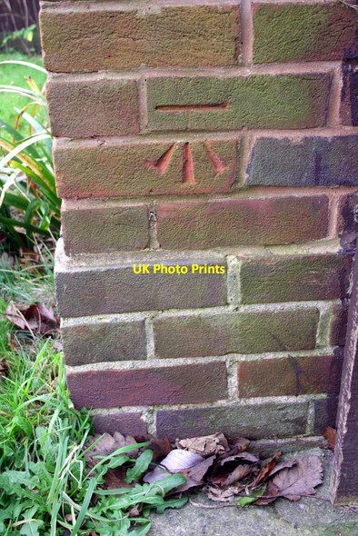 Photo 6"x4" Benchmark on #23 Pixey Place Upper Wolvercote c2012