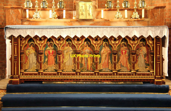 Photo 6"x4" St Michael & All Saints, Barnes - High altar Barnes c2012