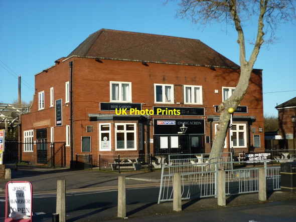 Photo 6"x4" The Punchbowl on James Reckitt Avenue, Hull Kingston upon Hull c2012