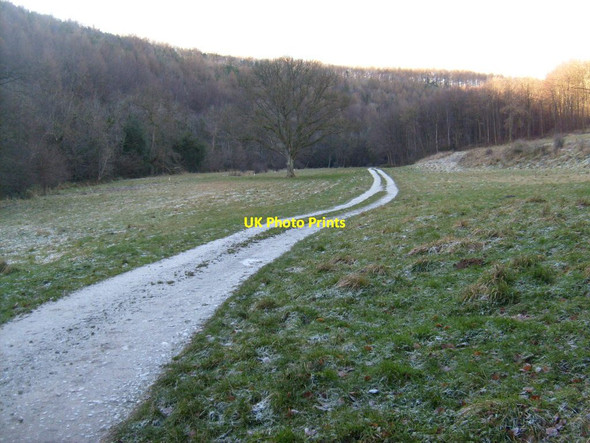 Photo 6"x4" Icy track near Hold Cauldron Beadlam c2012