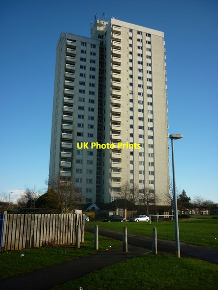 Photo 6"x4" Milldane flats, Orchard Park Estate, Hull Cottingham\/TA0432 c2012