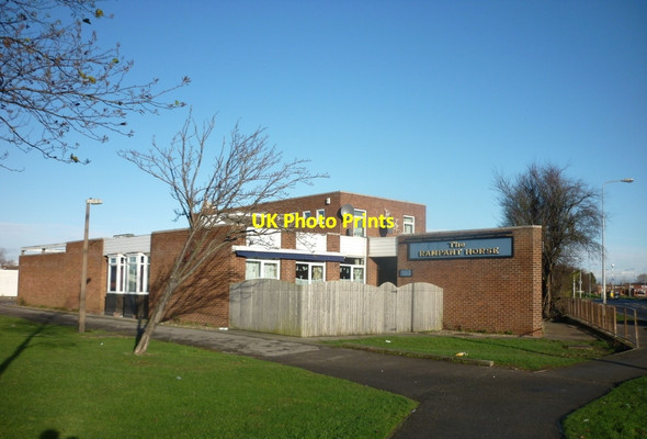 Photo 6"x4" The Rampant Horse, Orchard Park Estate, Hull Cottingham\/TA0432 c2012 P1