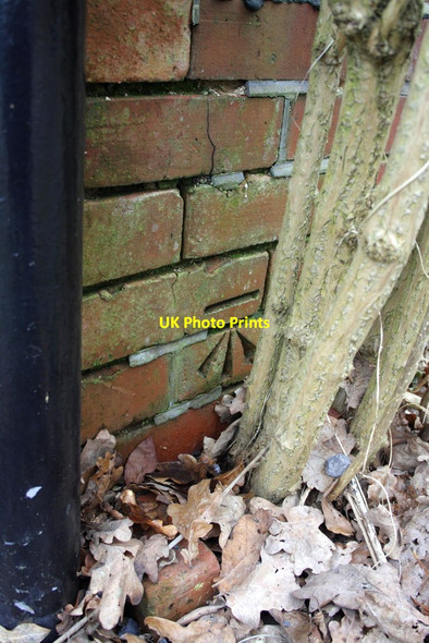 Photo 6"x4" Benchmark on #1 Maybough Cottages Purley on Thames c2012