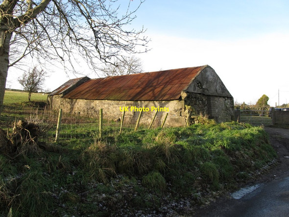 Photo 6"x4" Old farm buildings on the New Line Hilltown\/J2128 c2012