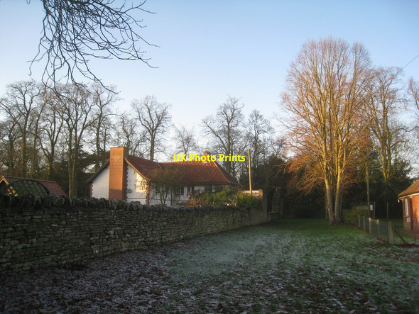 Photo 6"x4" The village green and the path to Harmston Coleby\/SK9760 c2012