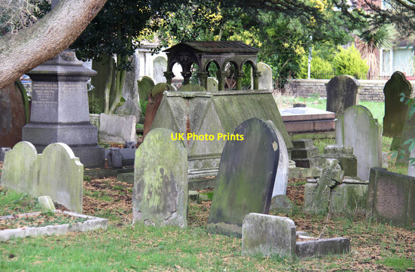 Photo 6"x4" St Mary, Church End, Hendon - Churchyard Hendon\/TQ2389 c2012