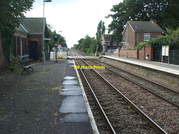Photo 6"x4" Wressle railway station, Yorkshire Wressle\/SE7131 c2008 P1