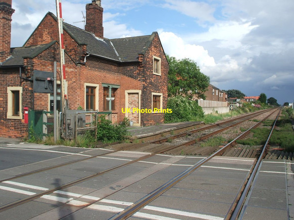 Photo 6"x4" Hemingbrough railway station (site), Yorkshire Cliffe\/SE6632 c2008