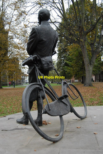 Photo 6"x4" Elgar at Hereford cathedral Hereford c2007