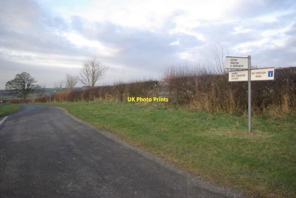 Photo 6"x4" Road junction east of Sotby Market Stainton c2012