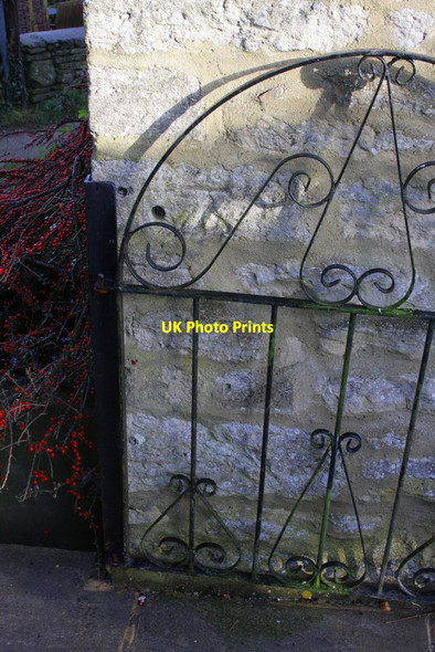 Photo 6"x4" Benchmark behind gate of Hillside Cottages Islip\/SP5214 c2012