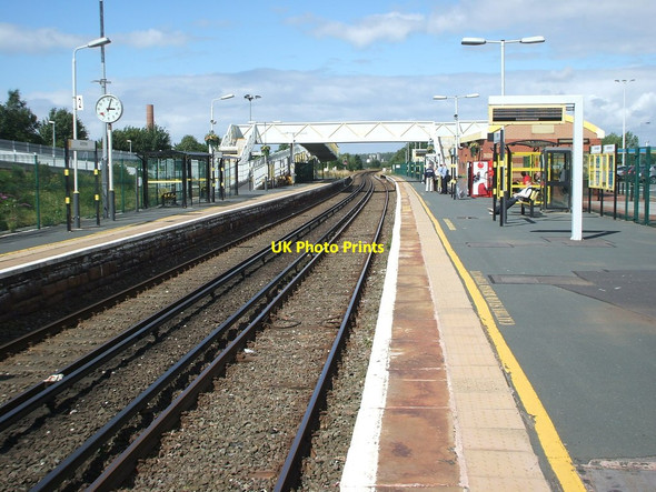 Photo 6"x4" Aintree railway station, Merseyside Aintree c2008