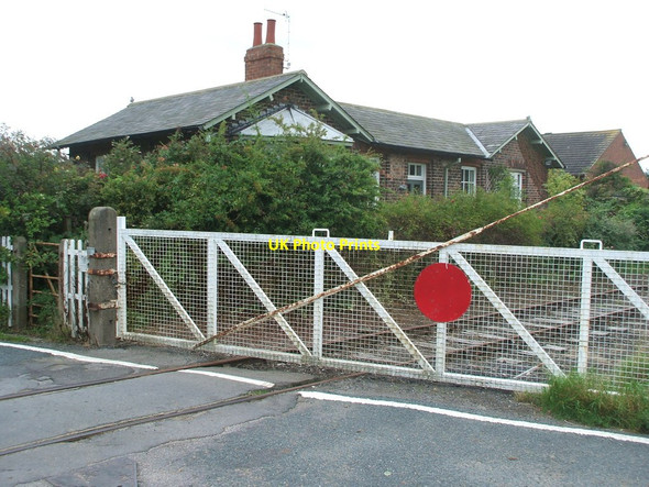 Photo 6"x4" Ainderby railway station (site), Yorkshire Ainderby Steeple c2008