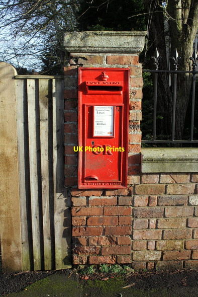 Photo 6"x4" Benchmark below letter box on Charlbury Road Oxford\/SP5106 c2012