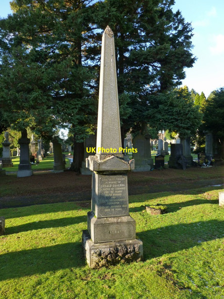 Photo 6"x4" Memorial to Donald Cameron Dumbarton c2012