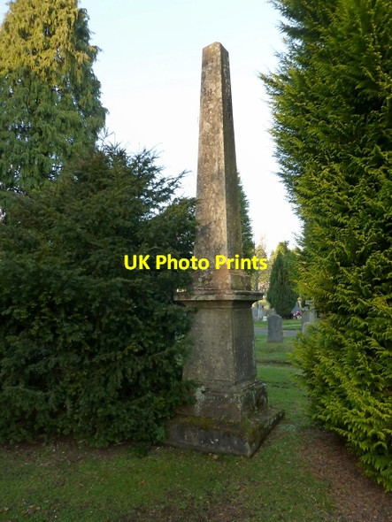 Photo 6"x4" The Richard Memorial Dumbarton c2012