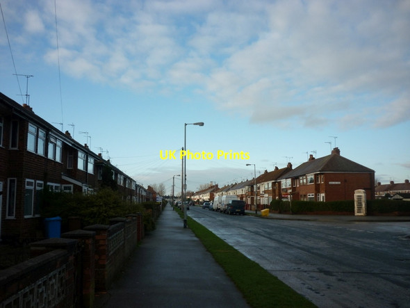 Photo 6"x4" Welwyn Park Avenue at Welwyn Park Drive, Hull Kingswood\/TA0834 c2012