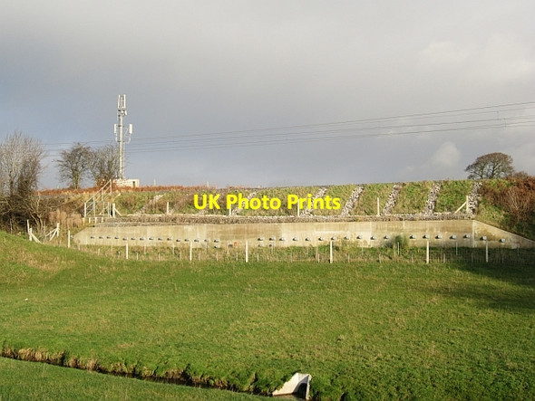 Photo 6"x4" Railway embankment Bay Horse c2012