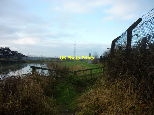 Photo 6"x4" The Wilberforce way along the River Hull Kingston upon Hull c2012