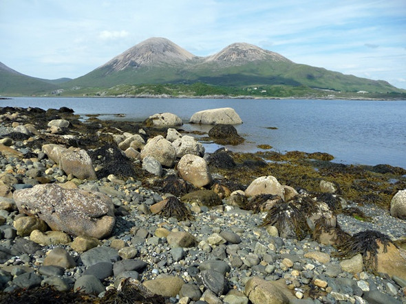 Photo 6"x4" Shoreline of Loch Slapin Torrin\/Na Torrin c2008
