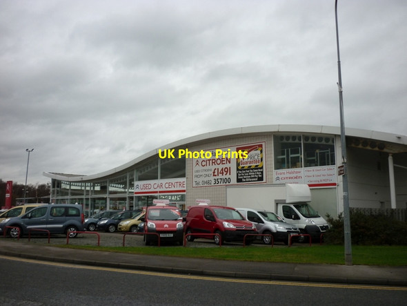 Photo 6"x4" Evans Halshaw Citroen showrooms at Priory Park, Hull Hessle\/TA0326 c2012