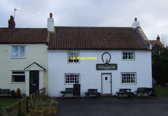 Photo 6"x4" The Horseshoe Inn, West Rounton West Rounton c2012