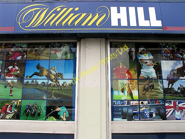 Photo 6"x4" Betting Shop Chiswick c2005