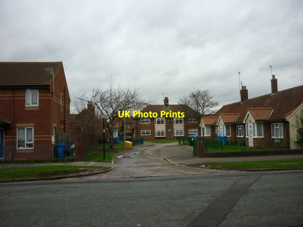 Photo 6"x4" The Quorum from Council Avenue, Hull Gipsyville\/TA0627 c2012