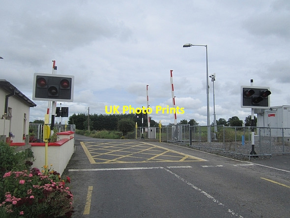 Photo 6"x4" Level crossing south of Street Street\/N3370 c2012