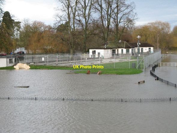 Photo 6"x4" Pool behind the fence Wallingford c2012