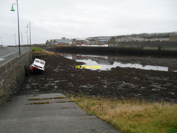 Photo 6"x4" Stranded at low tide Thurso c2013