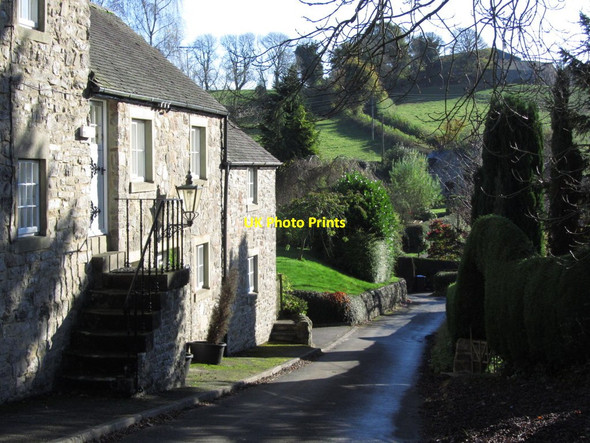 Photo 6"x4" Village street at Thorpe, Derbyshire Thorpe\/SK1550 c2012