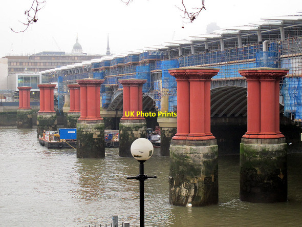 Photo 6"x4" Piers of the old Blackfriars railway bridge London c2013