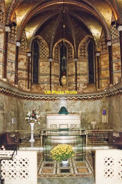 Photo 6"x4" Chapel of the Middlesex Hospital, Mortimer Street - Chancel London c1997
