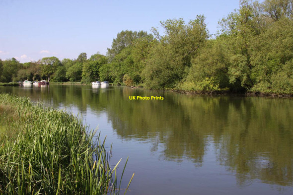 Photo 6"x4" The River Thames at Kennington Kennington\/SP5202 c2012