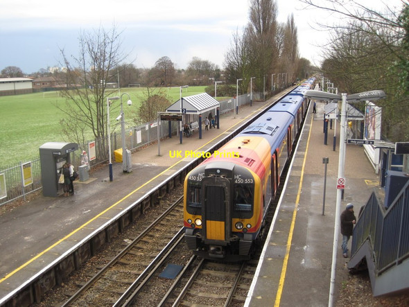 Photo 6"x4" Syon Lane railway station, Greater London, 2010 Brentford c2010