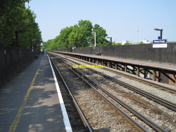 Photo 6"x4" Winnersh Triangle railway station, Berkshire Merryhill Green c2011