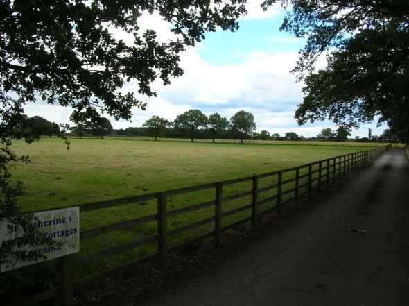 Photo 6"x4" Entrance to St Catherines Skelton\/SE5756 c2008
