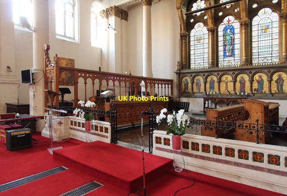 Photo 6"x4" St George, Queen Square - Chancel London c2013 P1