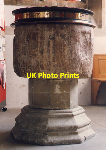 Photo 6"x4" St Mary, Dedham - Font Dedham c1996