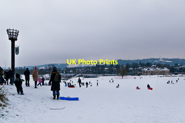 Photo 6"x4" Priory Park in snow Reigate c2013