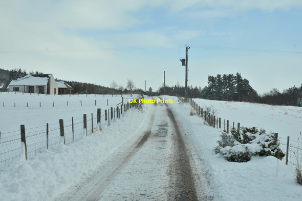 Photo 6"x4" Minor road near Tulloch Tulloch\/NH9816 c2013