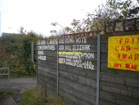 Photo 6"x4" Clairvoyant fence, Toll Bar End Tollbar End c2012