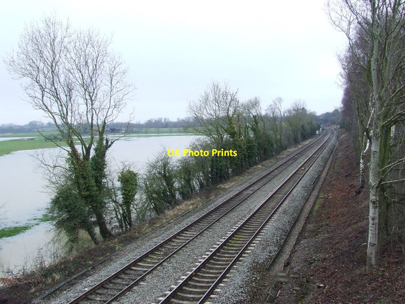Photo 6"x4" Chiltern Line from Nell Bridge Walton Grounds c2010