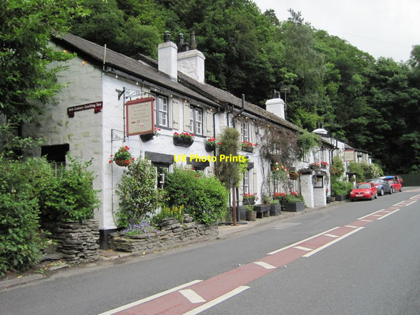 Photo 6"x4" Betws-y-coed - the Ty Gwyn Inn Betws-y-Coed c2011