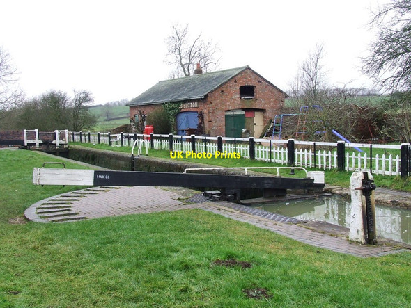 Photo 6"x4" Kings Sutton Lock, Oxford Canal Astrop c2010