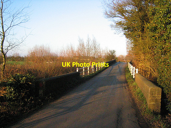 Photo 6"x4" Ickford Road towards Ickford Bridge Draycot c2008